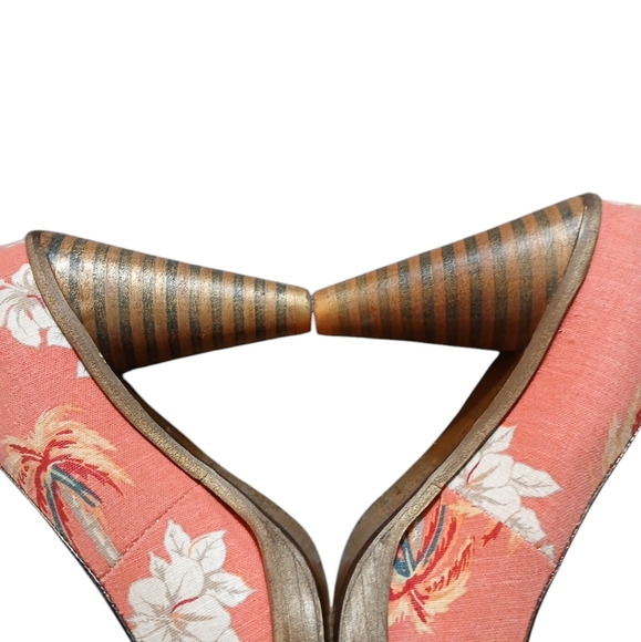 Poetic License Tropical Cone Heel Peep Toe Pumps Women's size 8 Heels - Picture 3 of 13